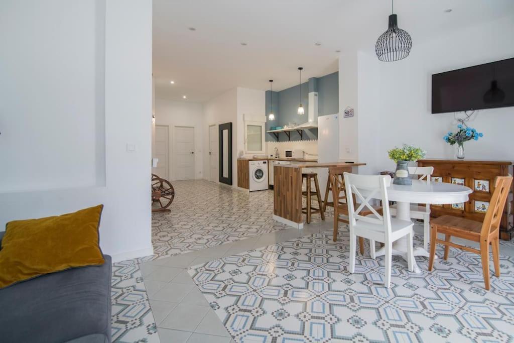 Cozy Flat In City Center Feel The Vibe Selfcheckin Valencia Exterior foto